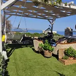Dom wakacyjny Zephyrus Sunset House. Amazing View And Privacy!