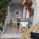 Zephyrus Sunset House. Amazing View And Privacy! Dom wakacyjny Agkidia