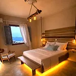 Zephyrus Sunset House. Amazing View And Privacy! Agkidia