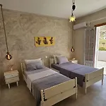 Zephyrus Sunset House. Amazing View And Privacy! Дом отдыха Agkidia
