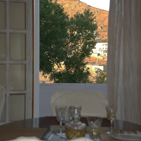 Дом отдыха Zephyrus Sunset House. Amazing View And Privacy! Agkidia