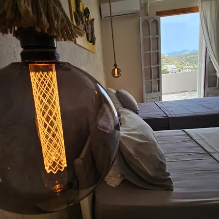 Vakantiehuis Zephyrus Sunset House. Amazing View And Privacy! Agkidia